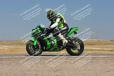 media/Sep-04-2023-Lets Ride (Mon) [[34443f911e]]/B Group/1220pm (Wheelie Bump)/